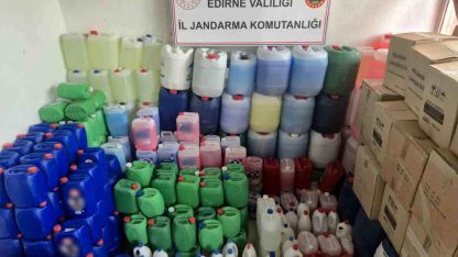 Edirne’de 4 bin 613 litre sahte sıvı deterjan ve ham maddesi ele geçirildi