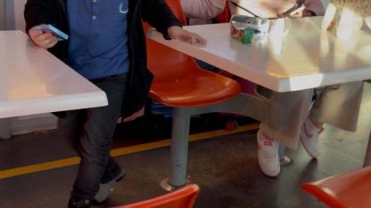 Nazar, 7 yıl sonra kavuştuğu annesiyle yeni hayatı için yola çıktı; DHA o anları görüntüledi