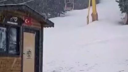 Uludağ'da mayıs ayında kar yağışı