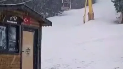 Uludağ'da mayıs ayında kar yağışı